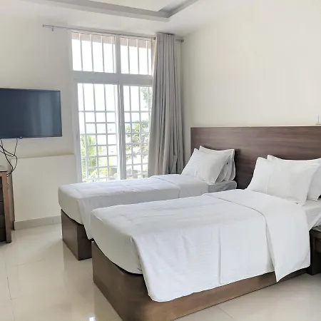 Clyford Suites